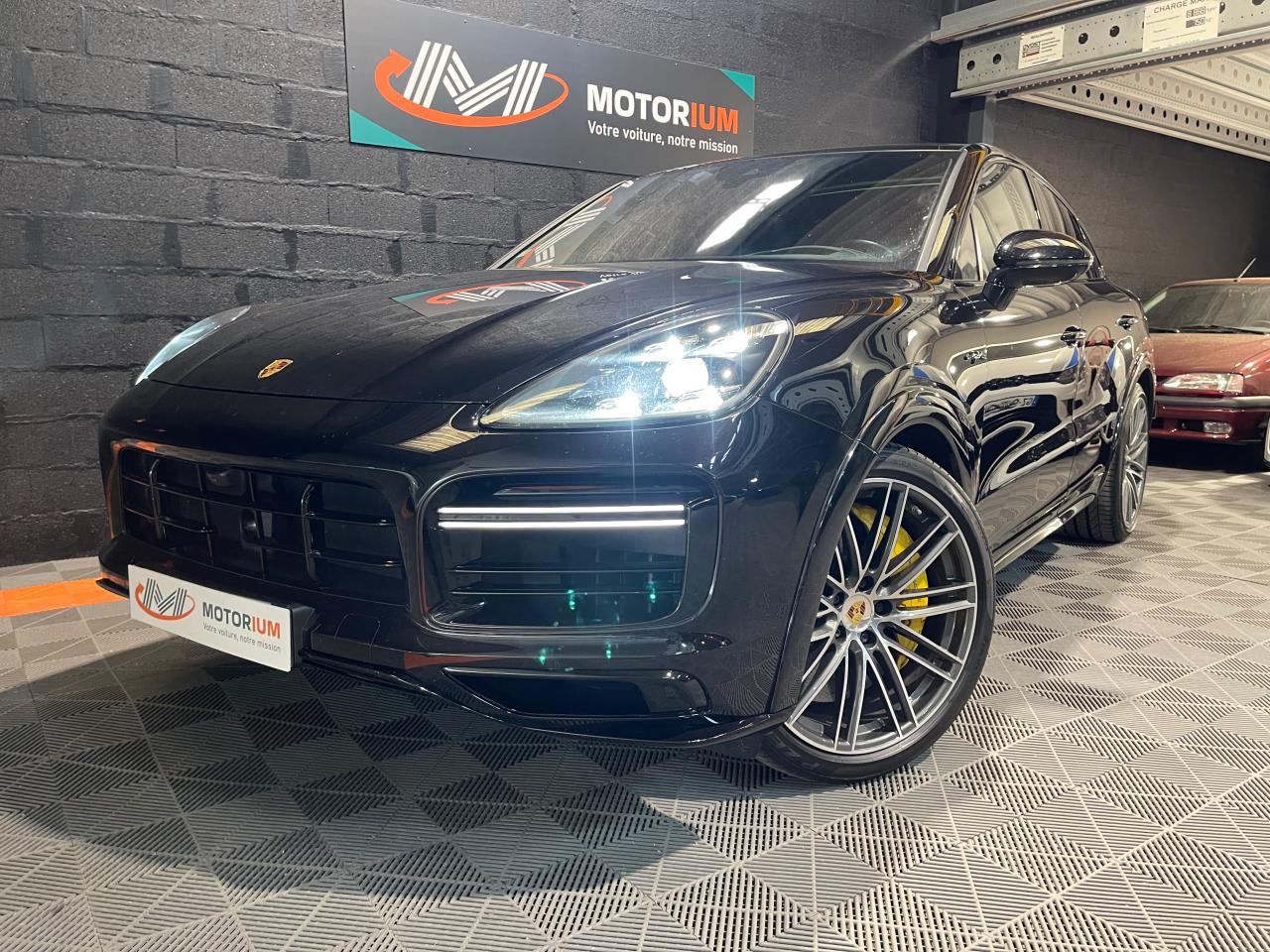 PORSCHE CAYENNE