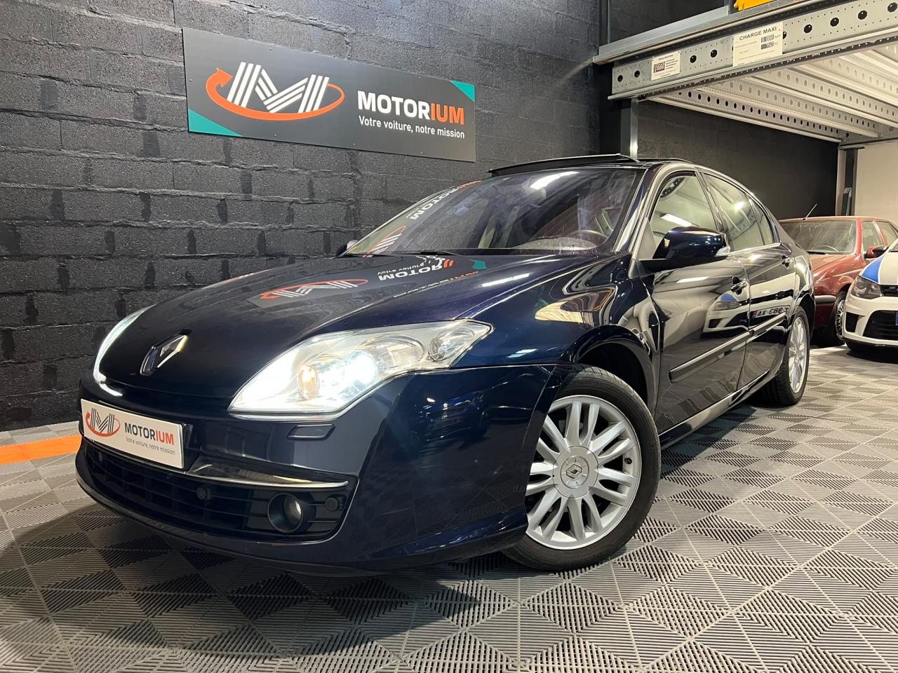 RENAULT LAGUNA 2.0i Turbo - 170 - Initiale - double toit ouvrant/pano - sièges électriques/chauffants
