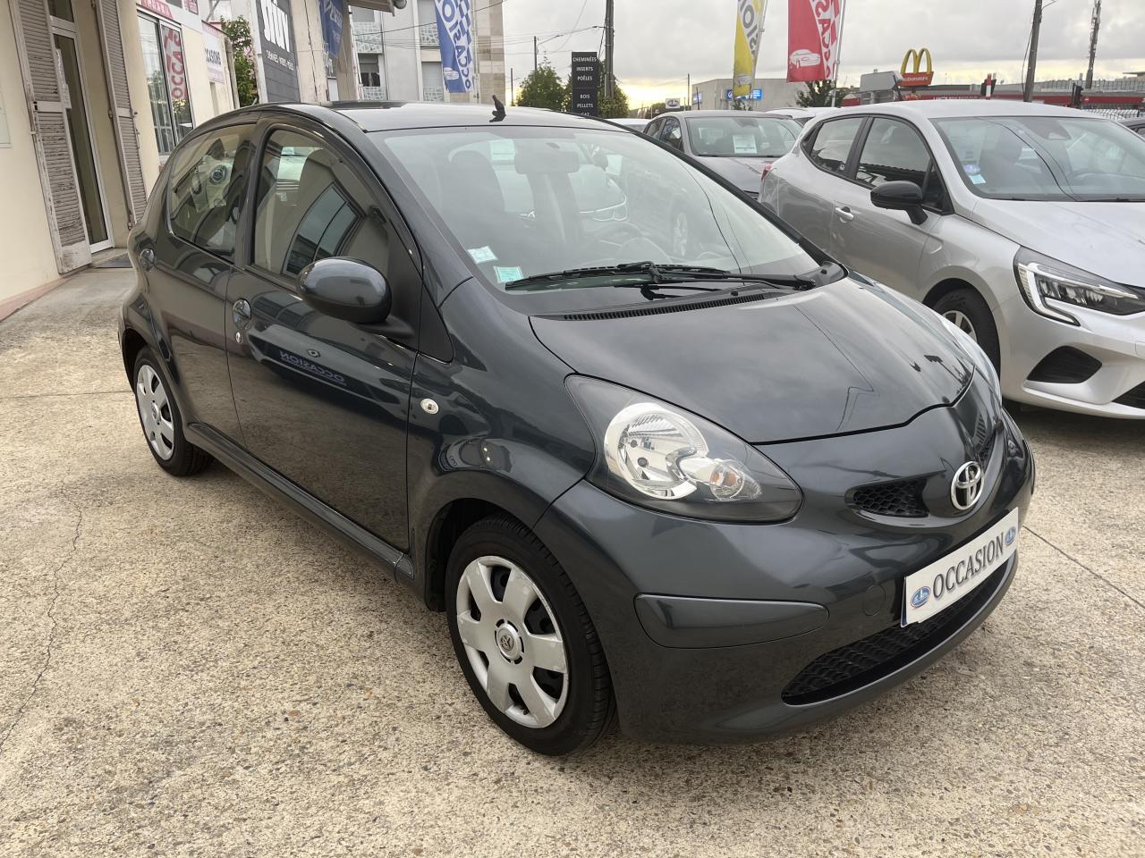 TOYOTA AYGO