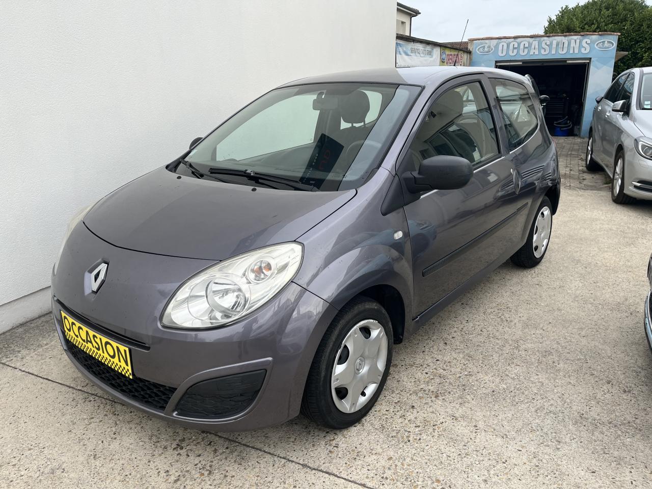 RENAULT TWINGO