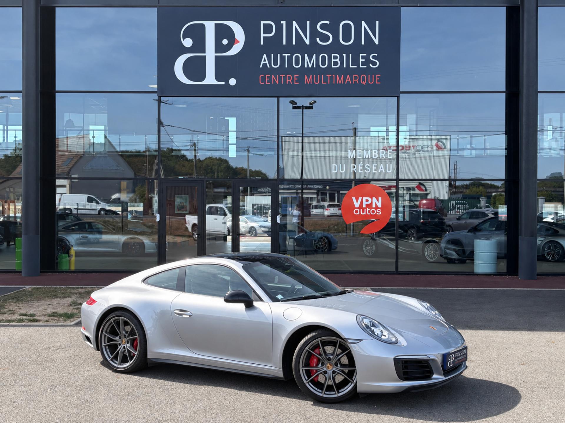 PORSCHE 911