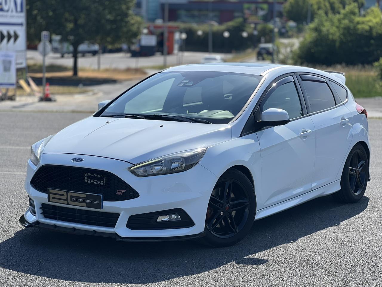 FORD FOCUS ST 2.0 250