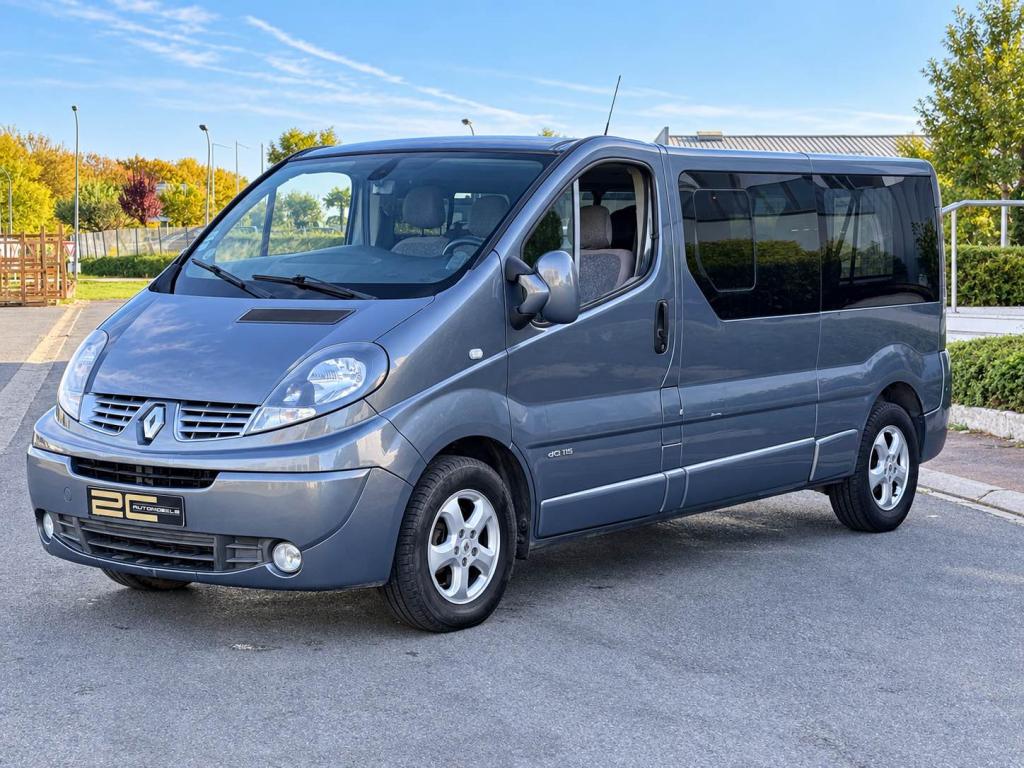 RENAULT TRAFIC