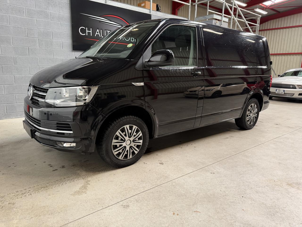 VOLKSWAGEN TRANSPORTER