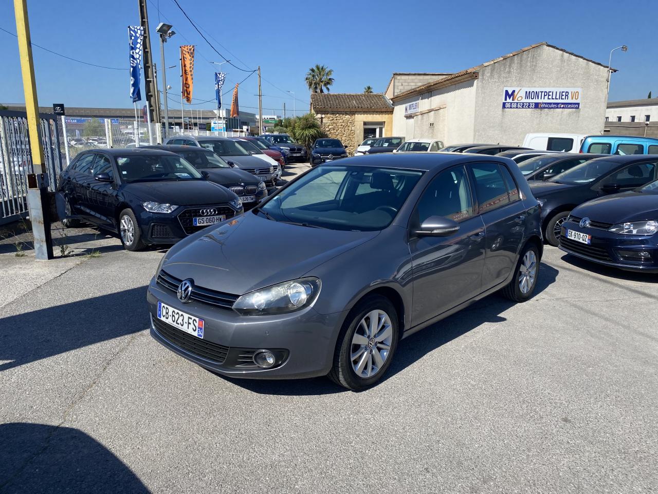 VOLKSWAGEN GOLF