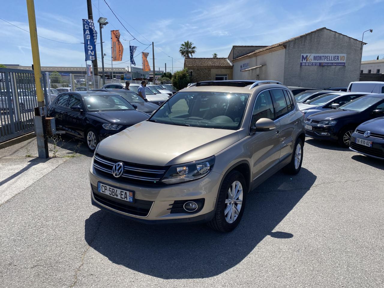 VOLKSWAGEN TIGUAN