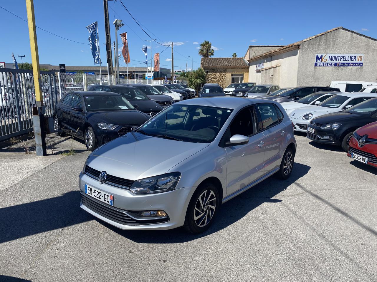 VOLKSWAGEN POLO