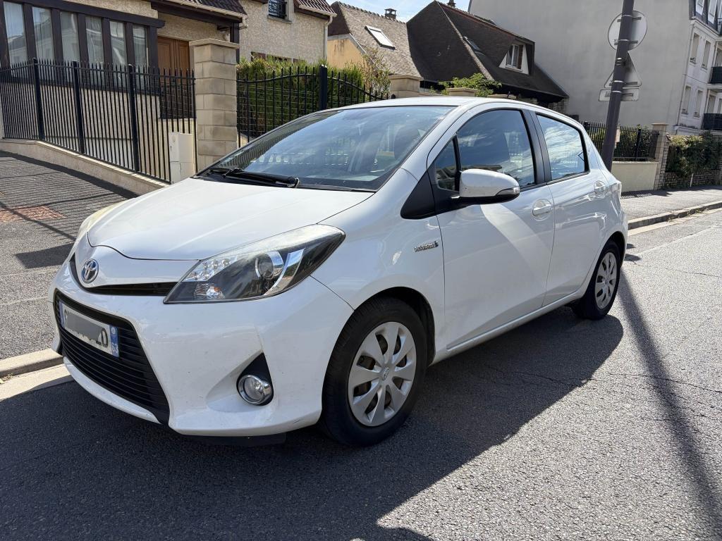 TOYOTA YARIS