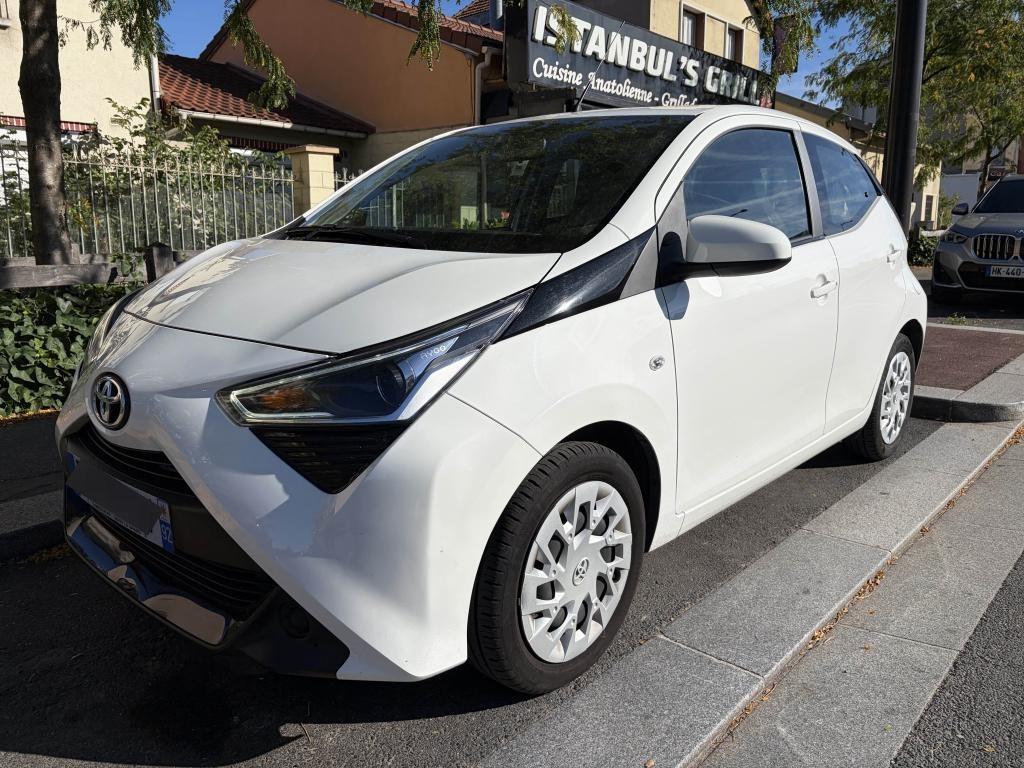 TOYOTA AYGO 1.0 VVT-i BV x-shift 2020 II x-play PHASE 2 / 1ere main / Carplay / Caméra / Suivi TOYOTA