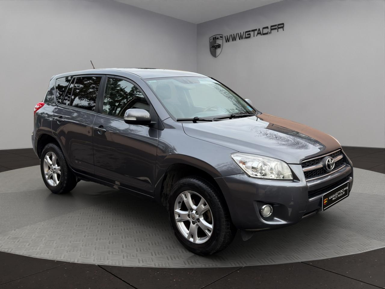 TOYOTA RAV 4