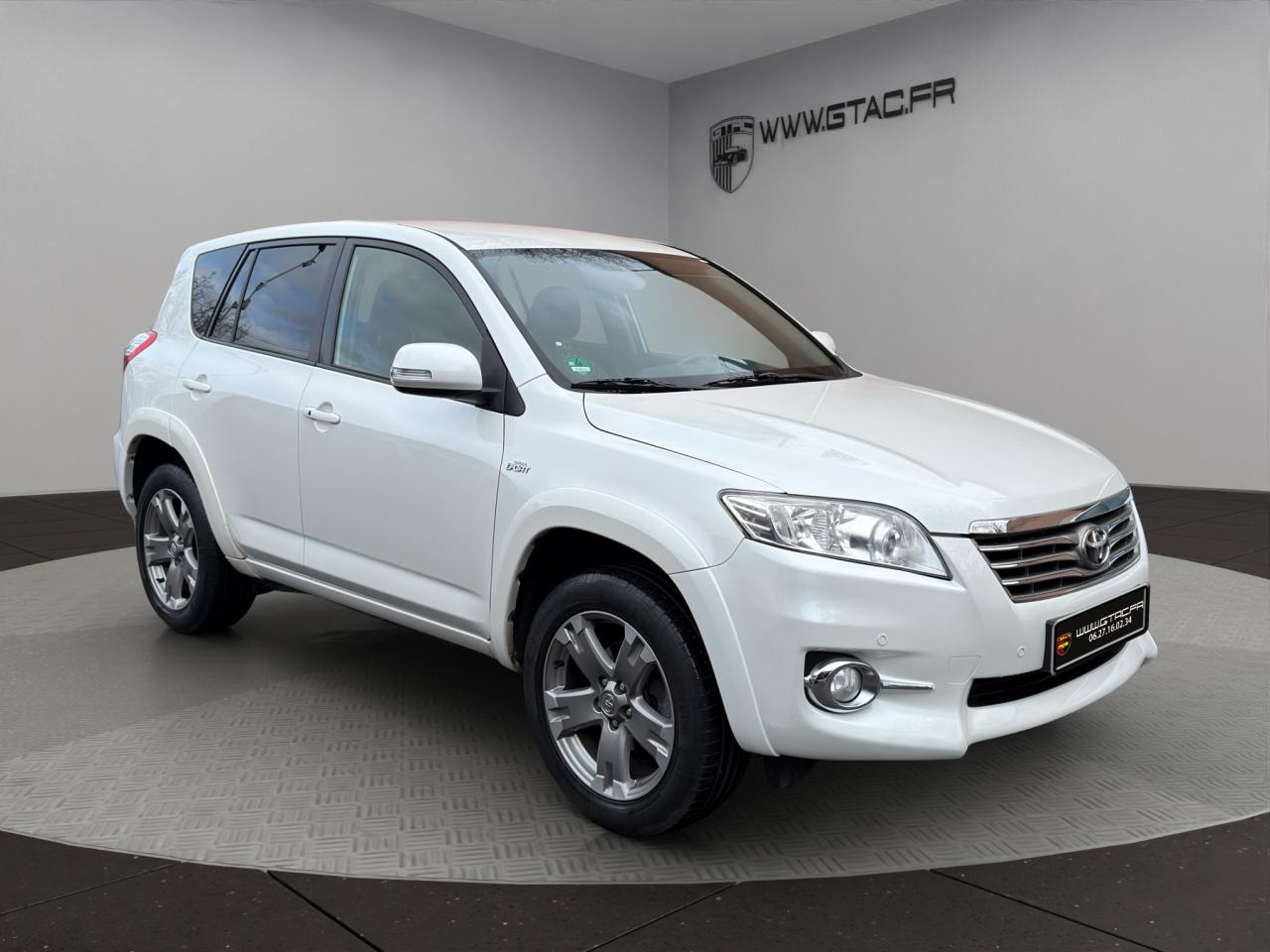 TOYOTA RAV 4