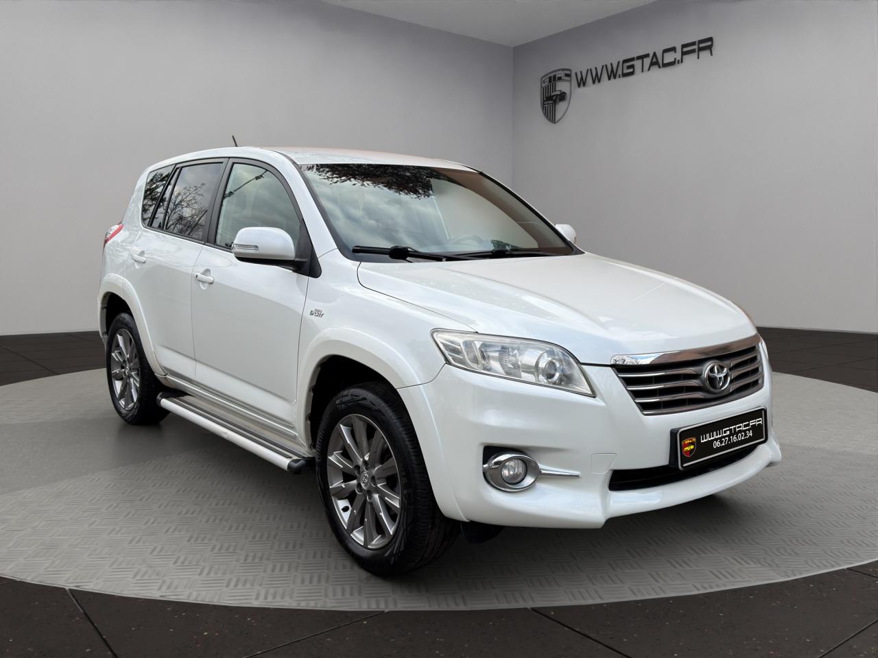 TOYOTA RAV 4