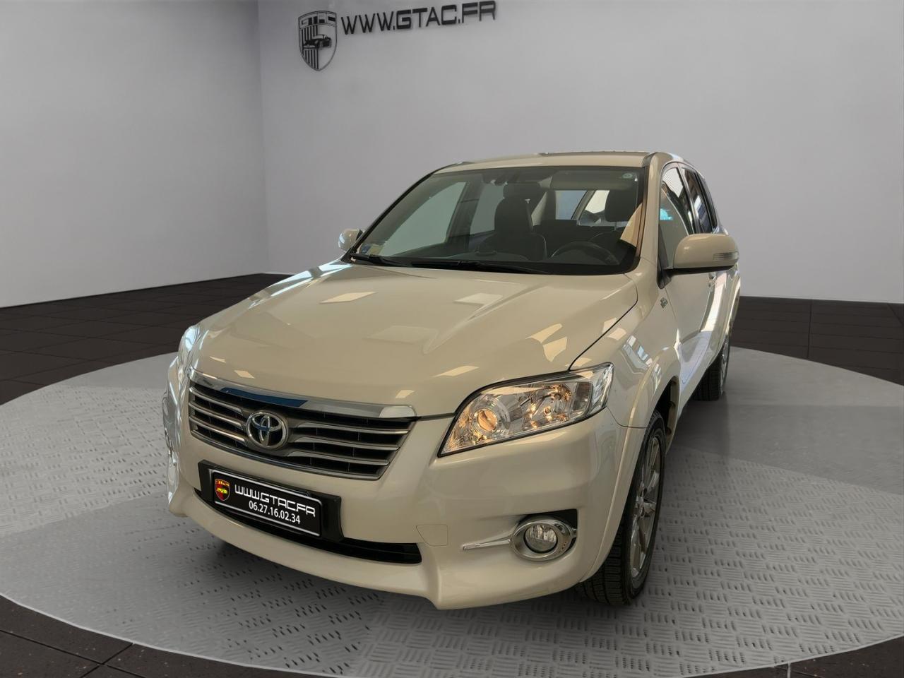 TOYOTA RAV 4