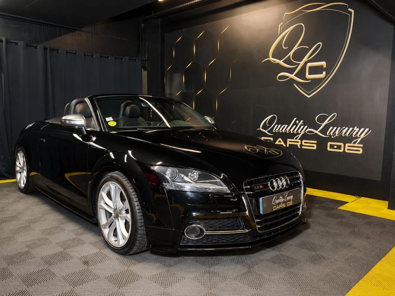 AUDI TT