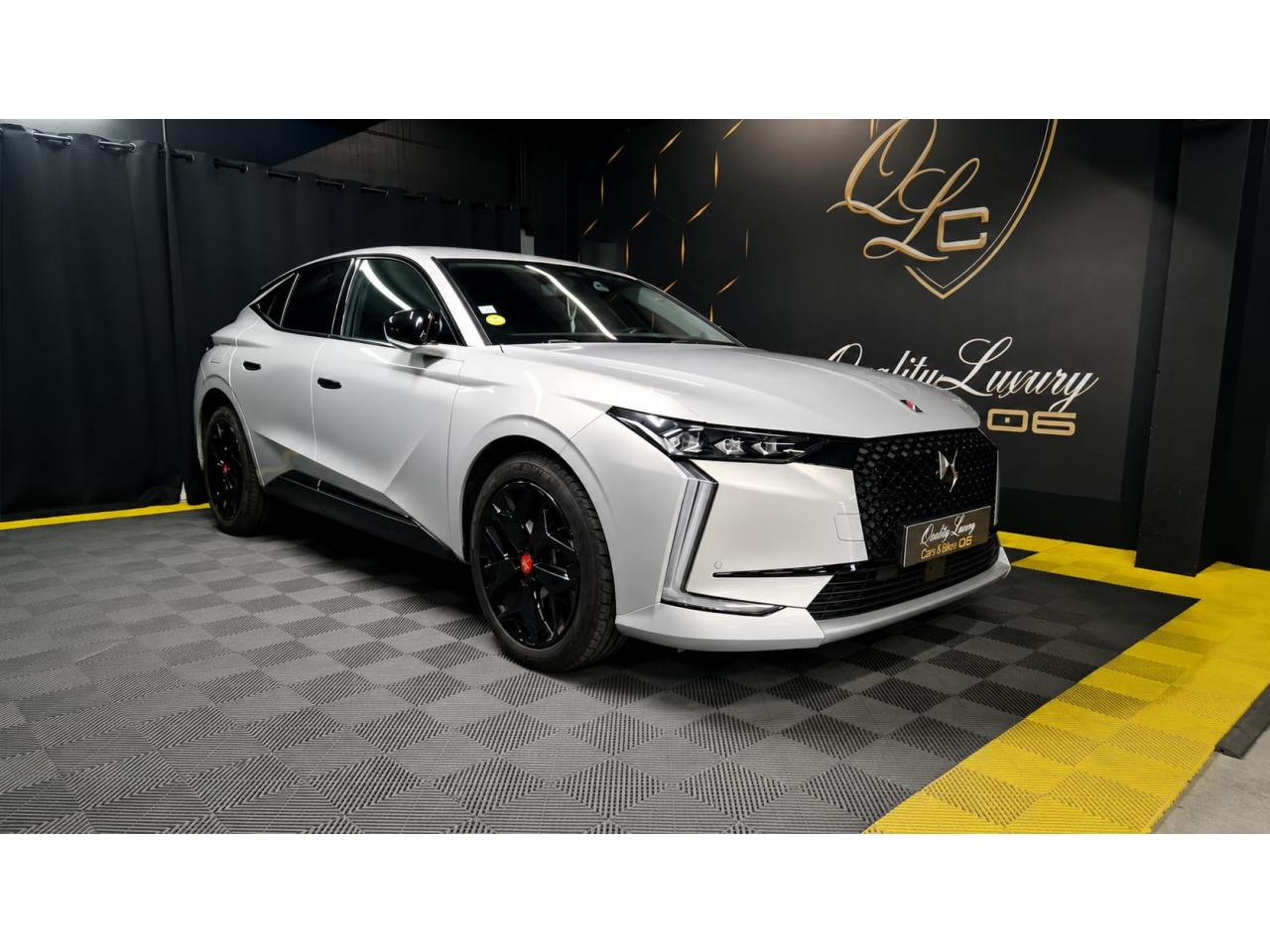 DS DS4