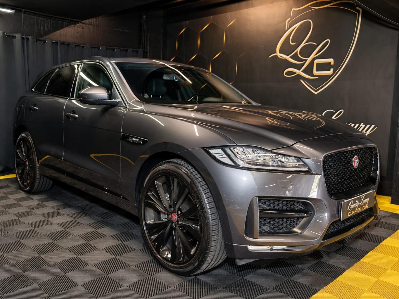 JAGUAR F.PACE 2.0 - 300 - BVA - Stop/Start - AWD R-Sport PHASE 1
