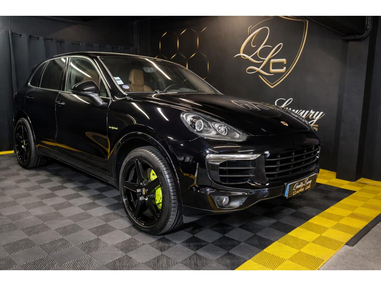 PORSCHE CAYENNE