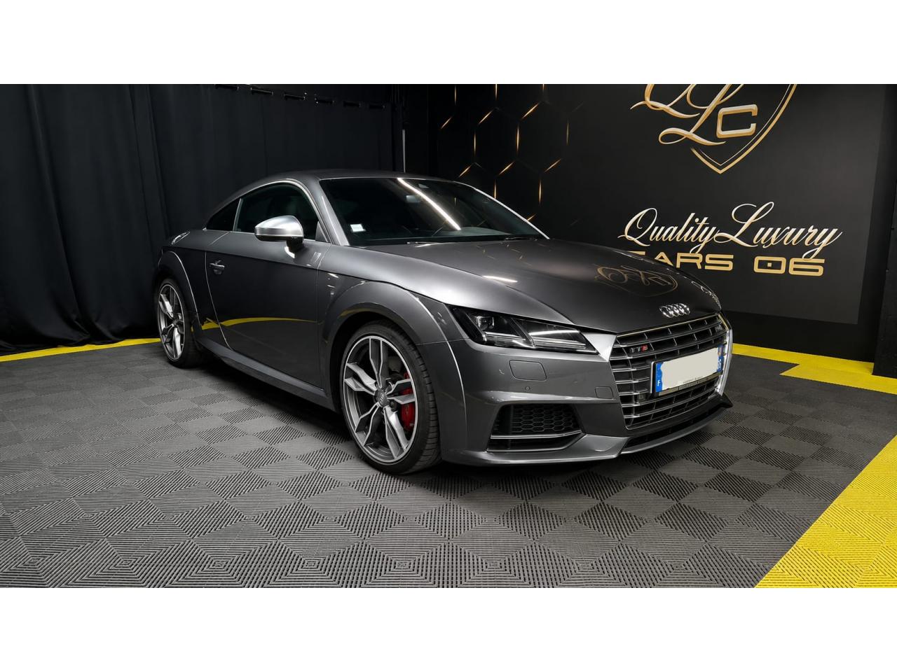 AUDI TT