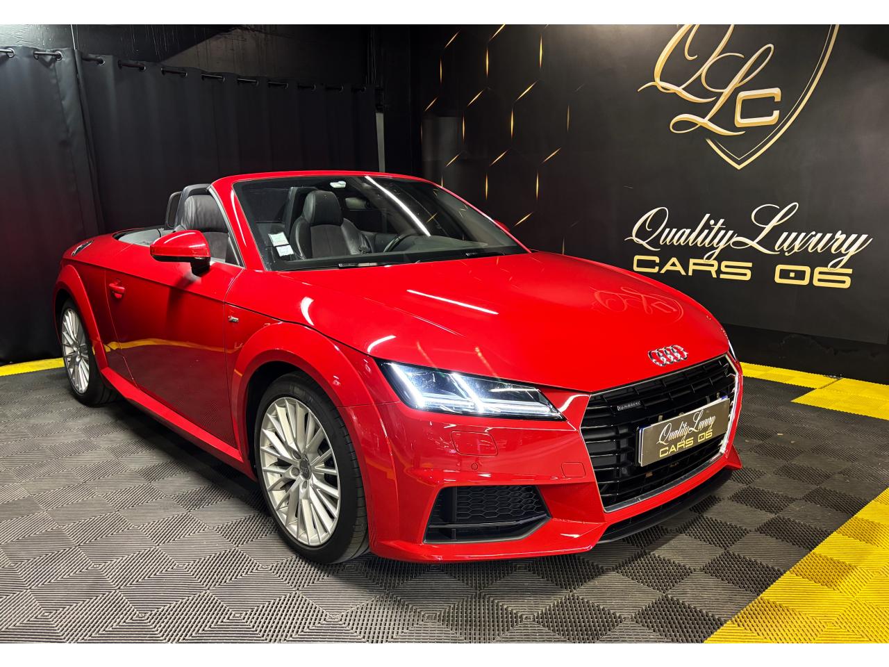AUDI TT