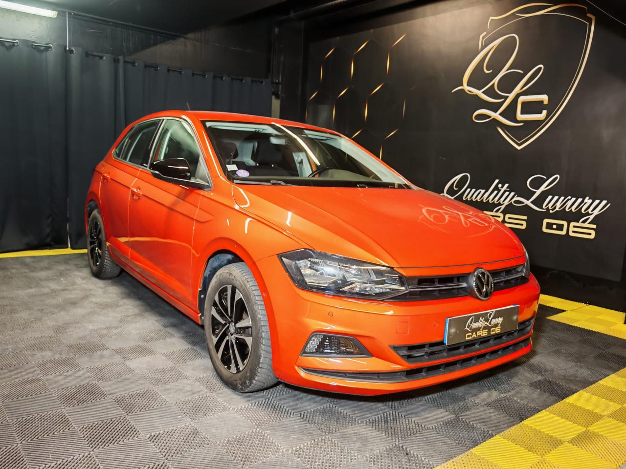 VOLKSWAGEN POLO