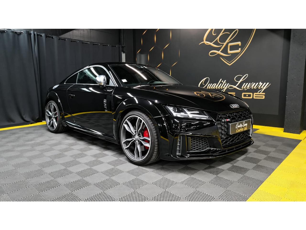 AUDI TT