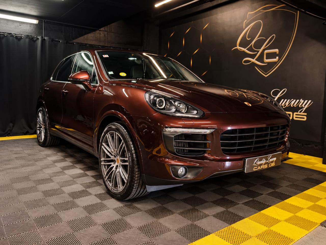 PORSCHE CAYENNE