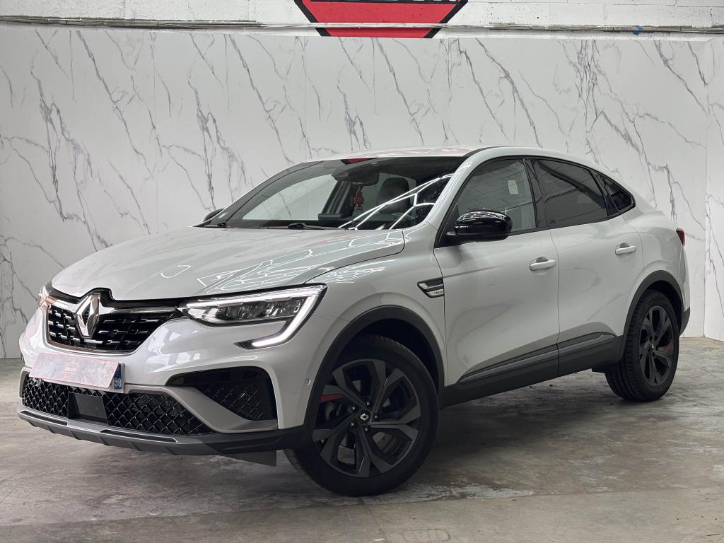 RENAULT ARKANA RS-LINE 1.6E-TECH 145ch / Sièges-volants chauffants / Caméra de recul / Entretien Renault / Garantie