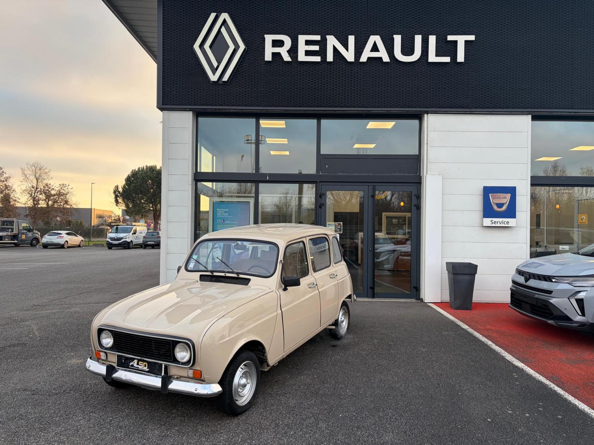 RENAULT R4