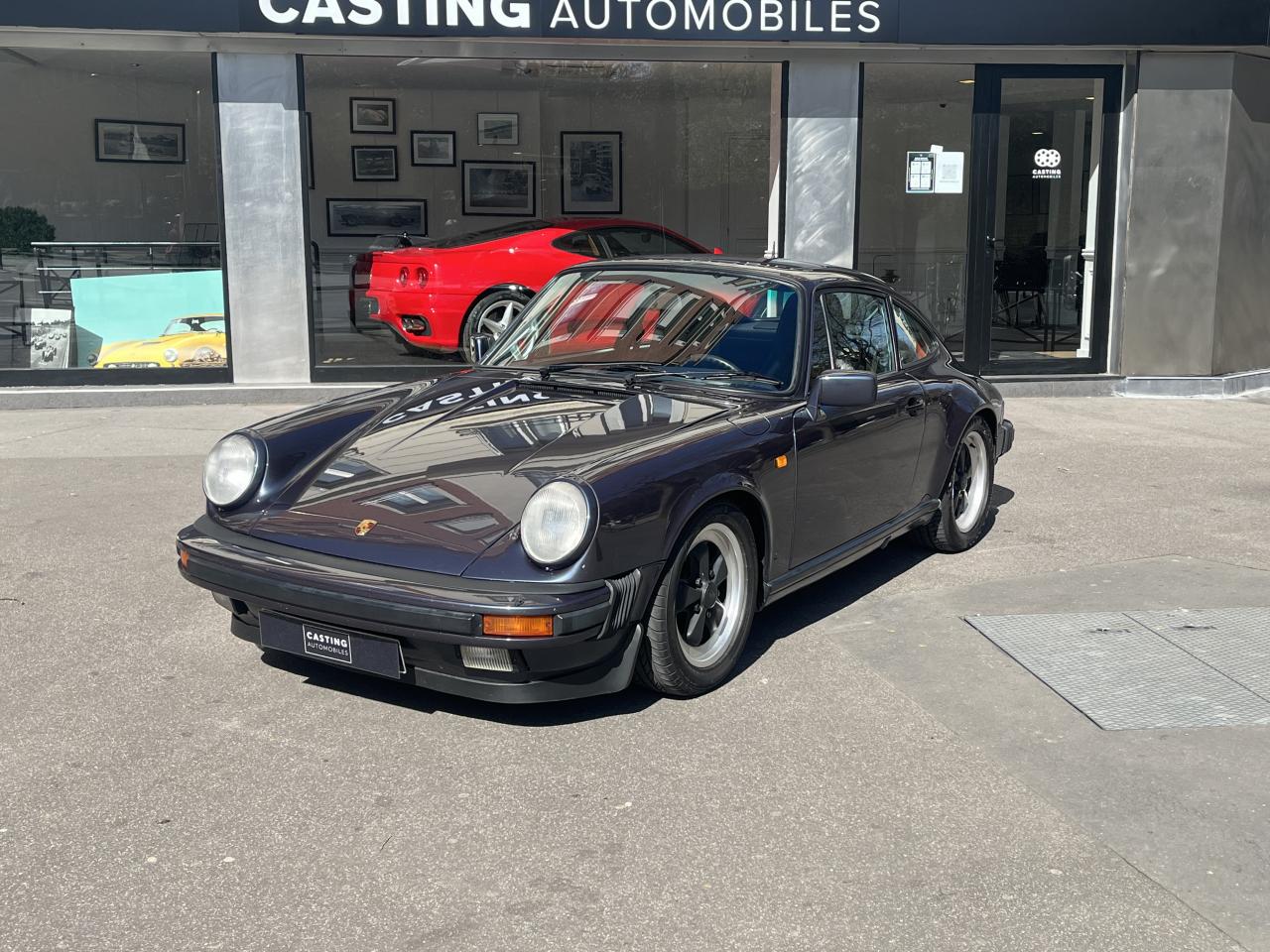 PORSCHE 911
