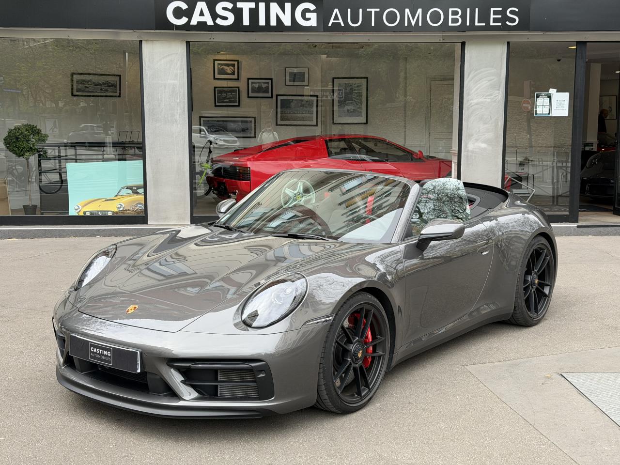 PORSCHE 911