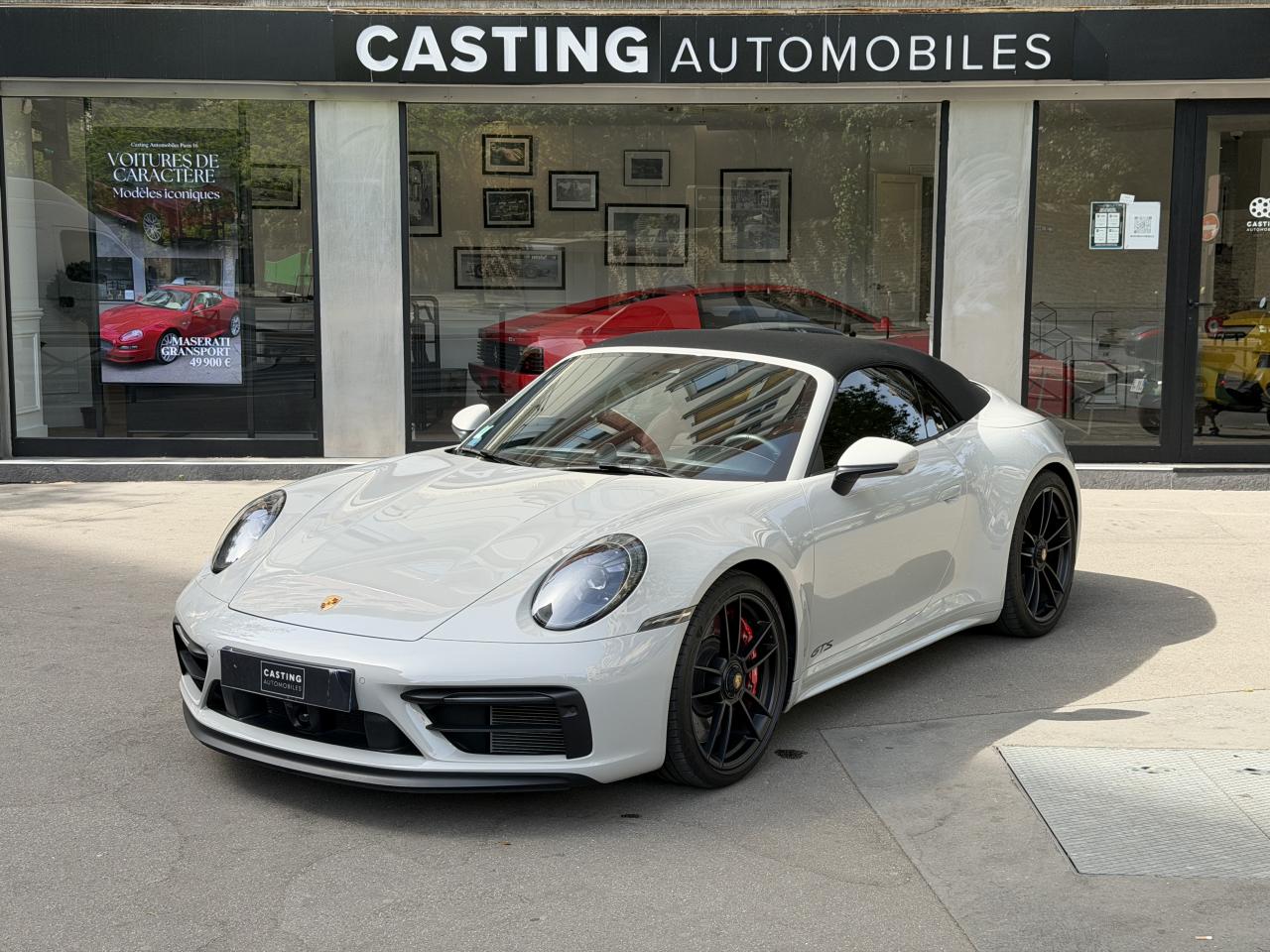PORSCHE 911