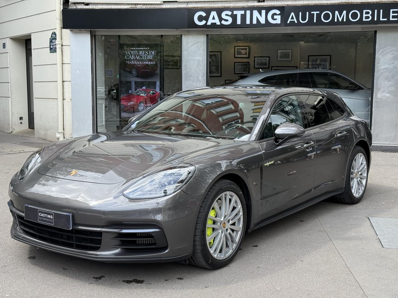 PORSCHE PANAMERA