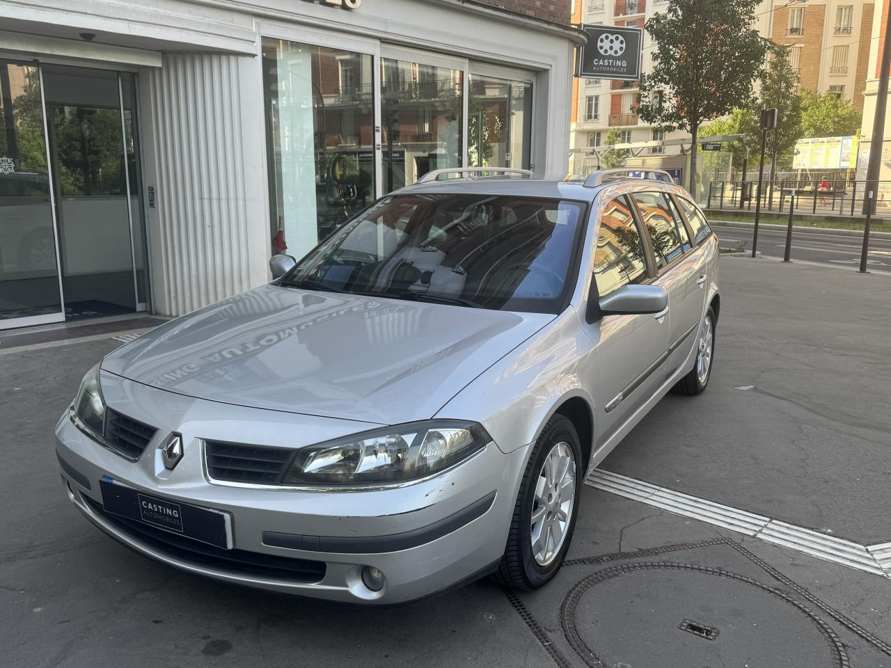 RENAULT LAGUNA Estate 1.9 dCi FAP - 130 II ESTATE BREAK Privilège Carminat PHASE 2