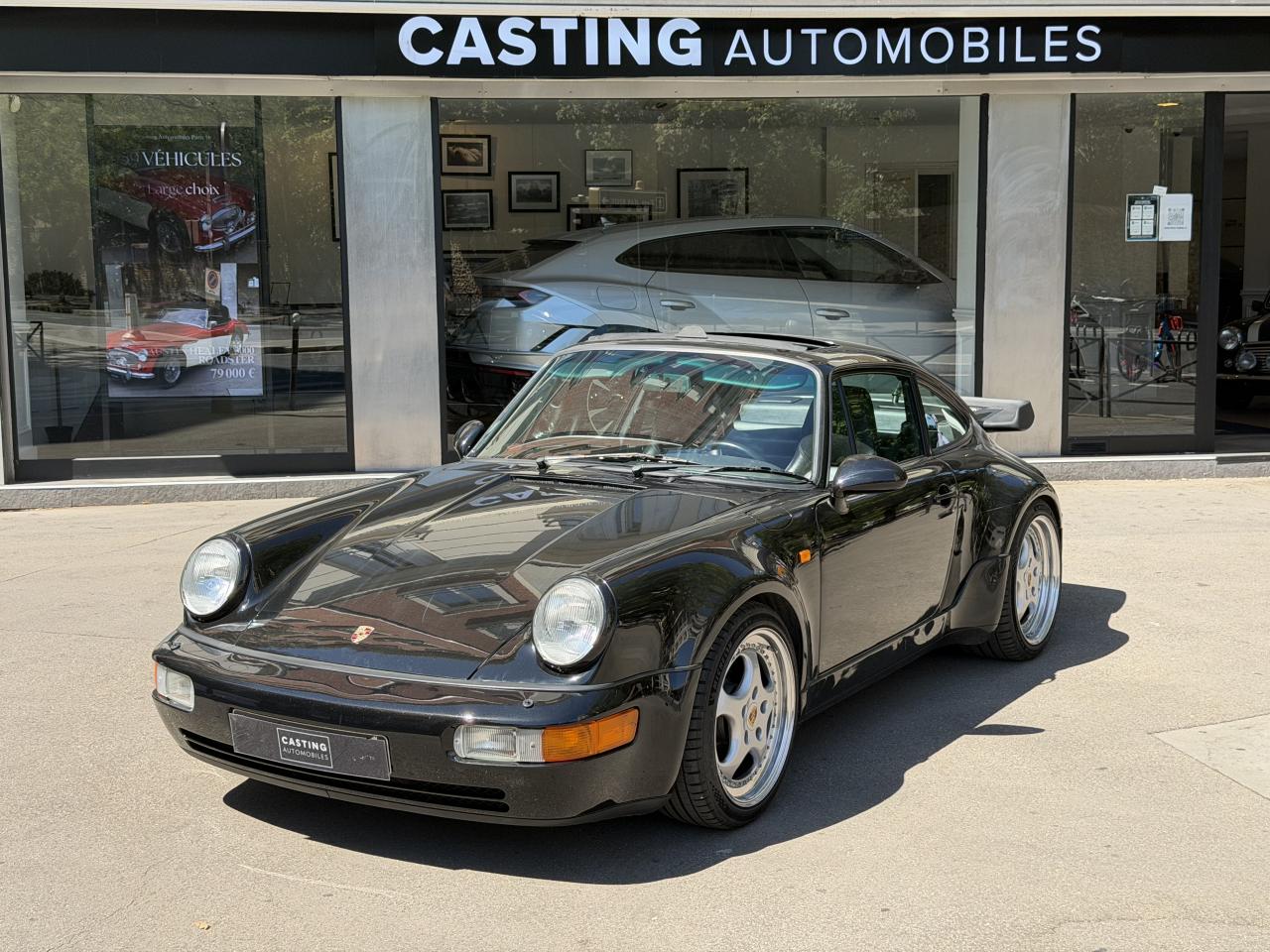 PORSCHE 911