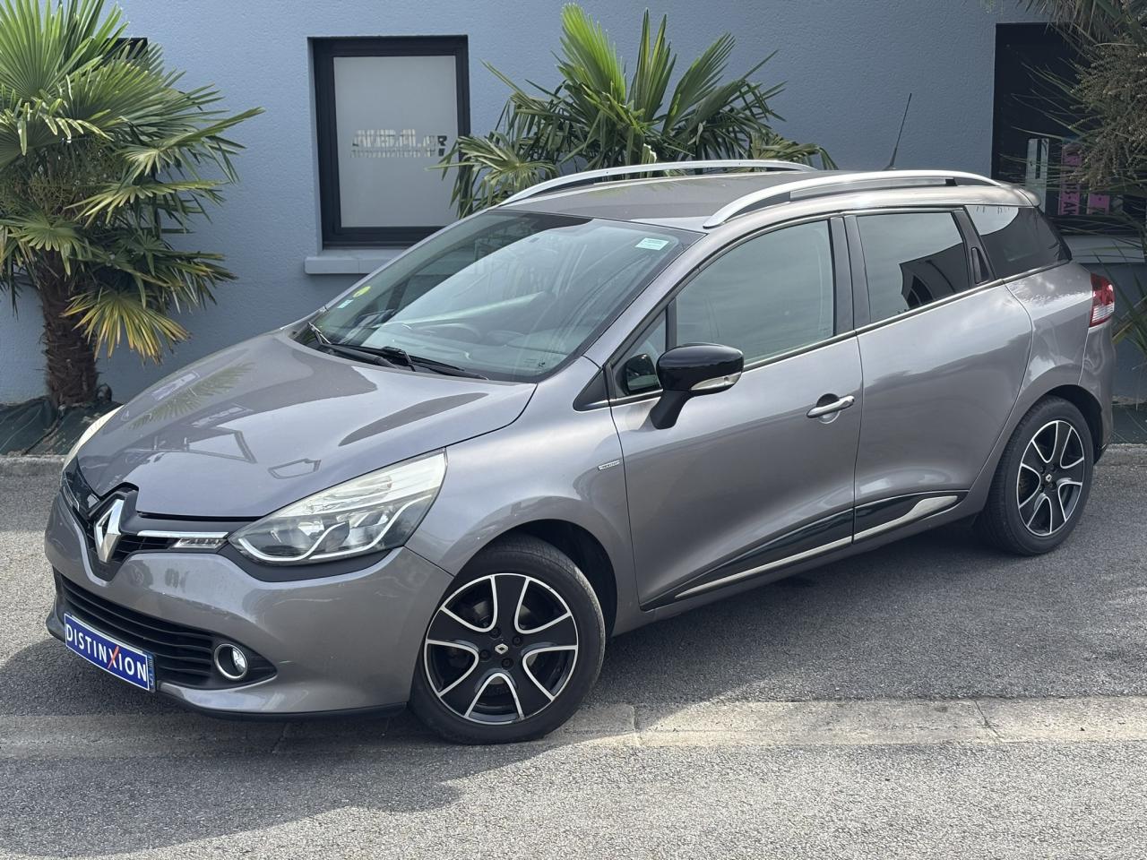 RENAULT Clio Estate IV 1.5 dCi 90 Limited avec Attelage, GPS et Régulateur de vitesse