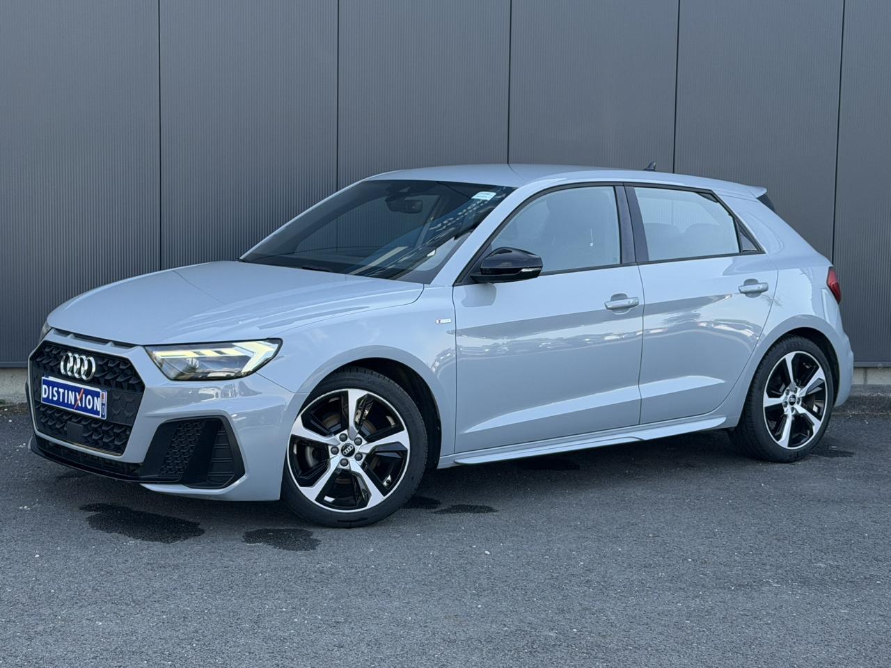 AUDI A1 SPORTBACK 35 TFSI 150 S-Tronic S-line avec Apple Car Play et Clé mains libres