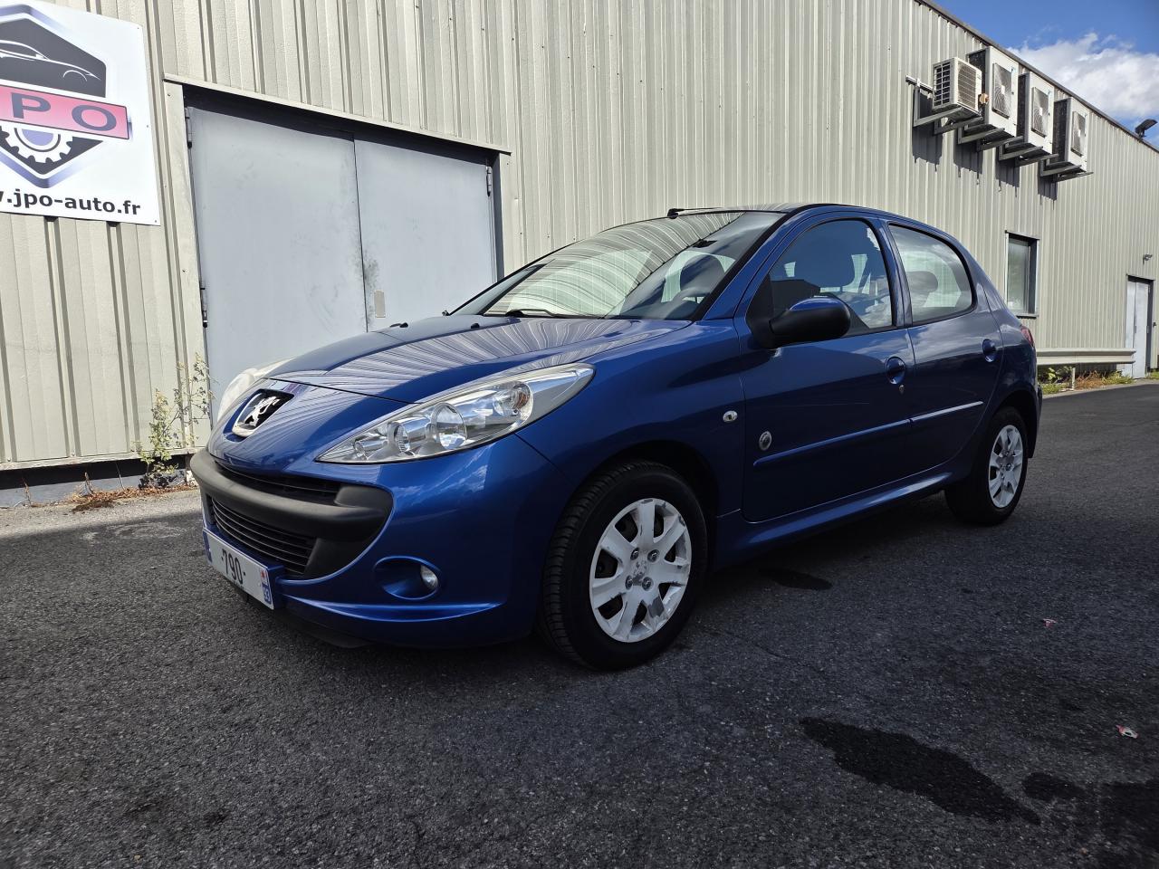 PEUGEOT 206