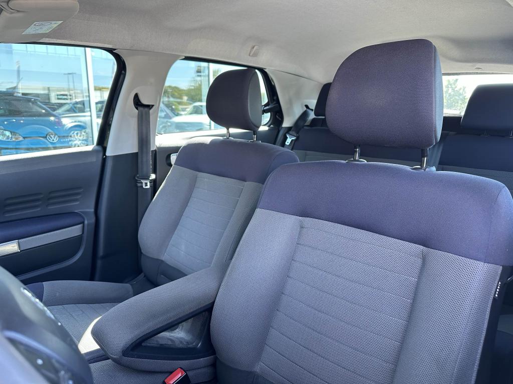 Thumbnail 11