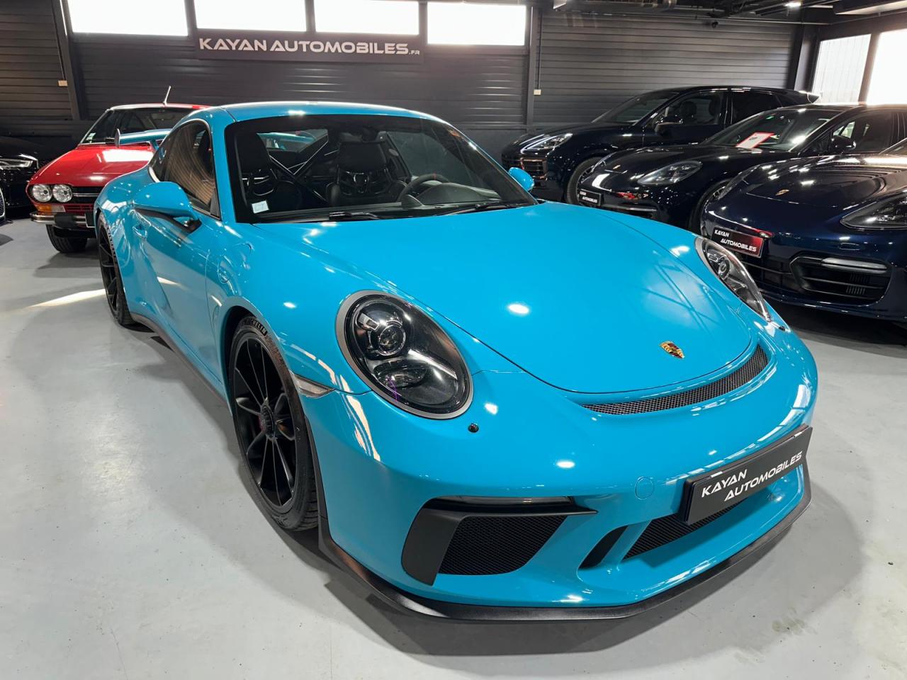 PORSCHE 911