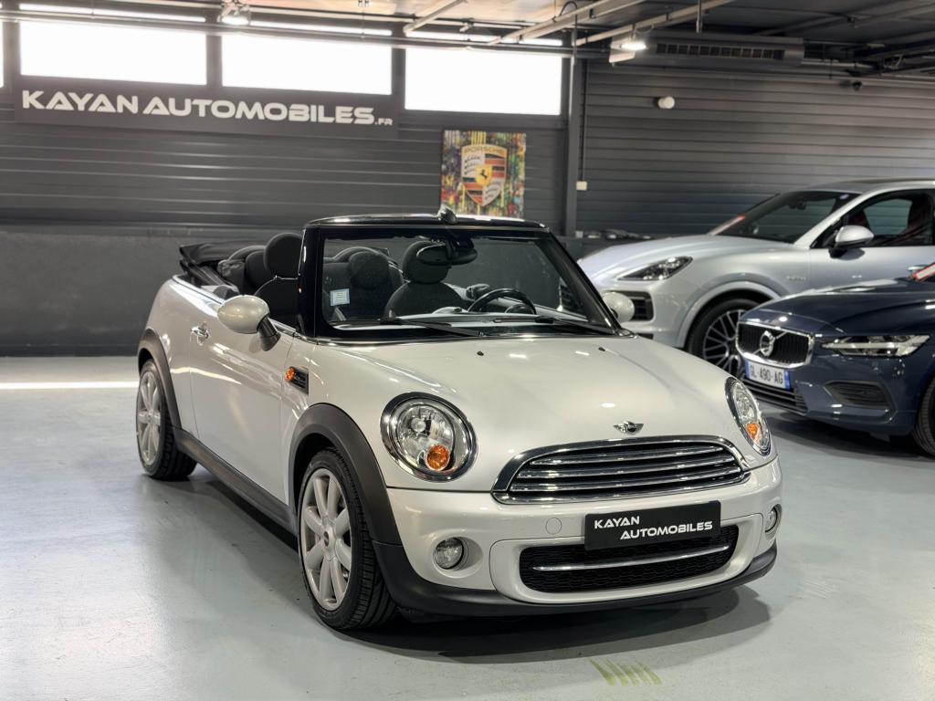 MINI Cabrio Cabriolet 112 ch R57 Cooper D - Nav- Keyless- Sièges chauffants - Jantes 17\'