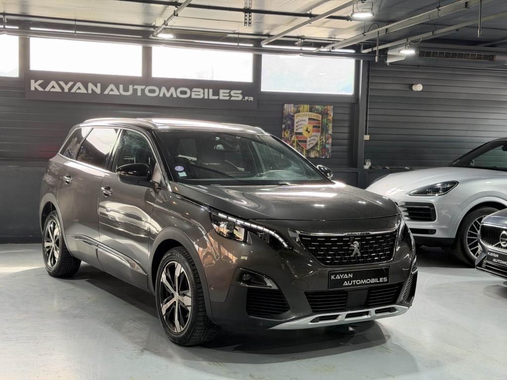 PEUGEOT 5008