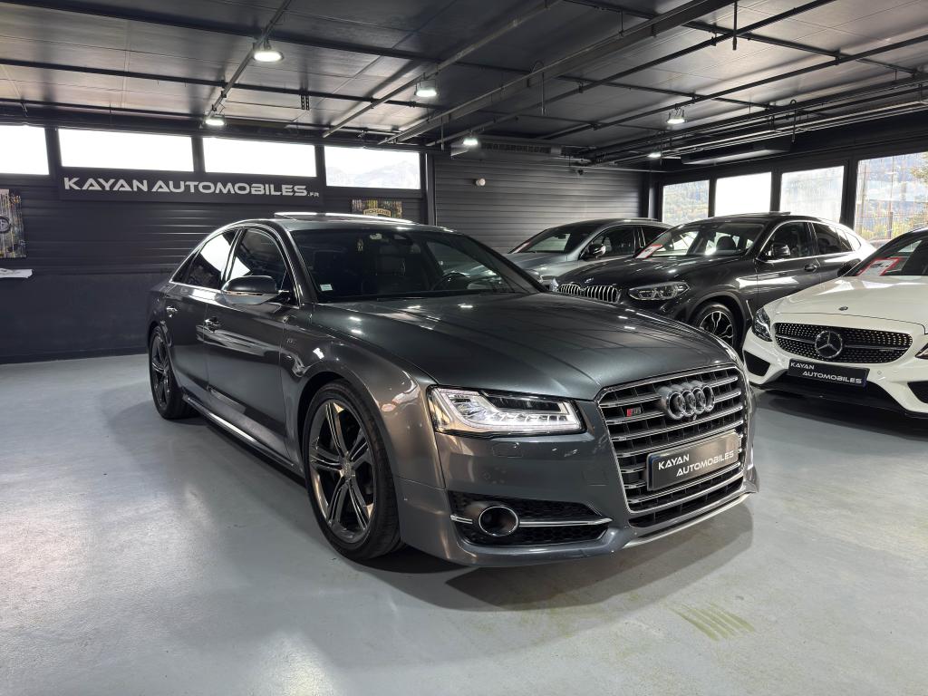 AUDI S8