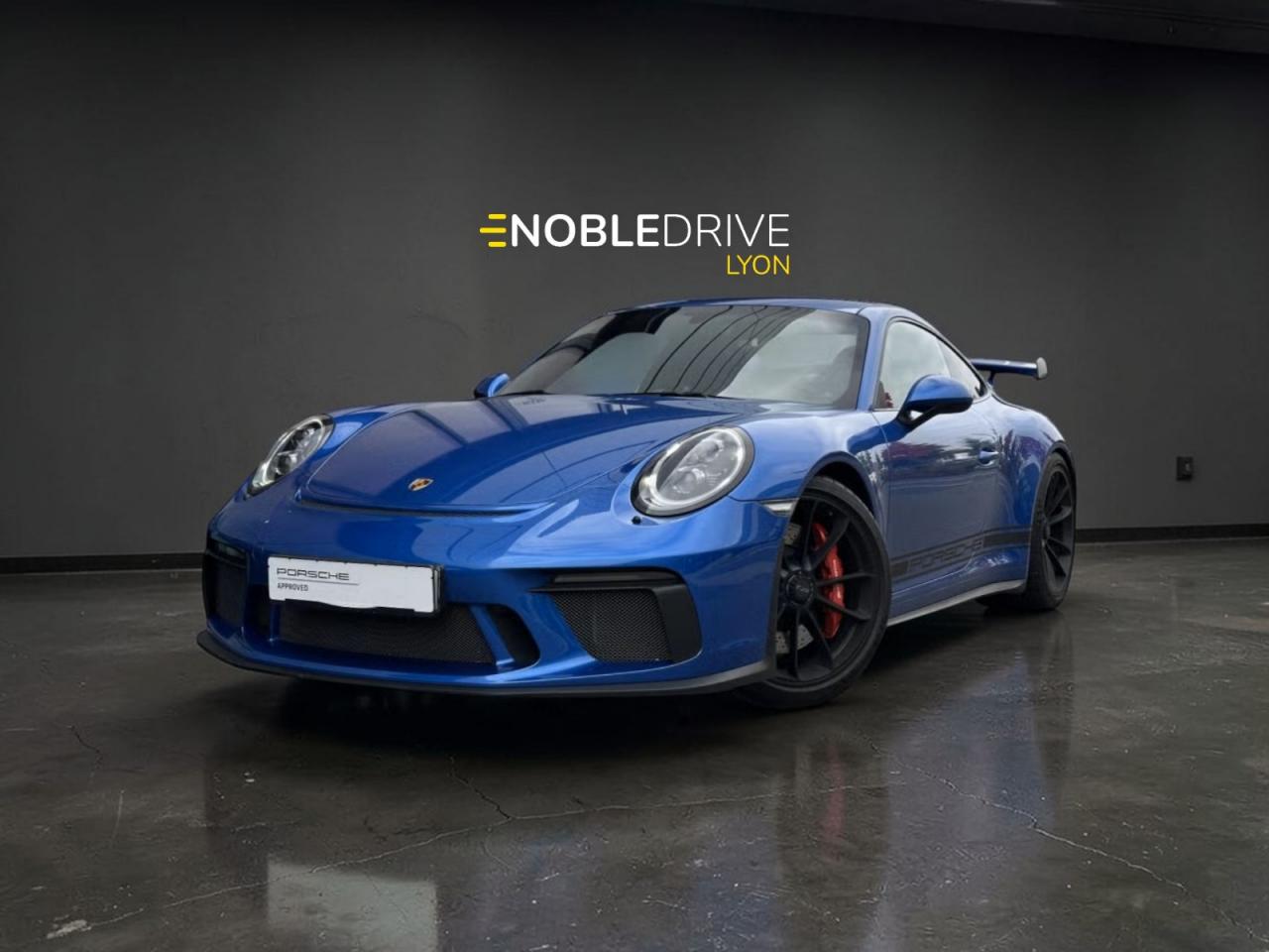 PORSCHE 911