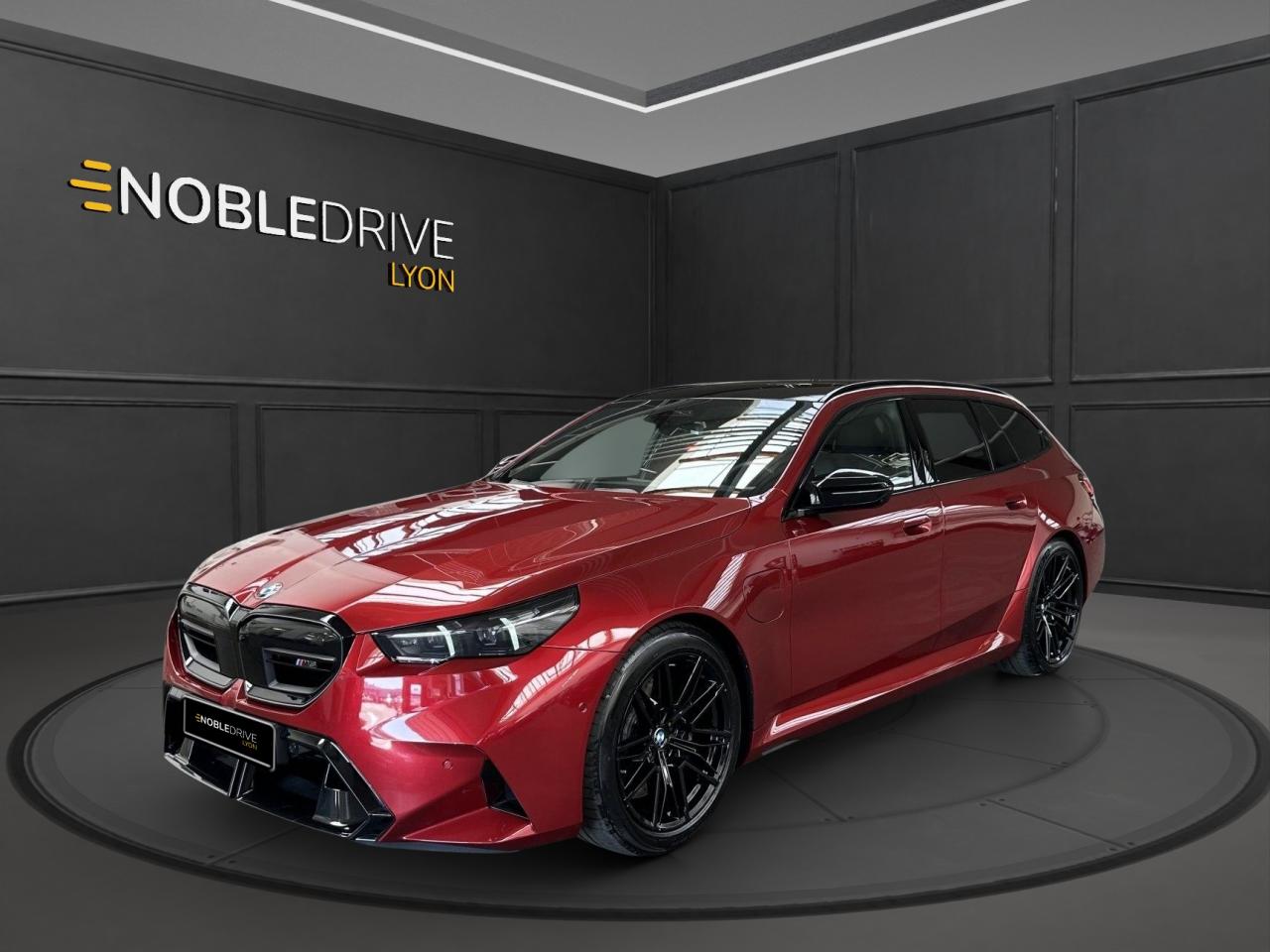 BMW M5 TOURING 4.4 V8 727ch | MALUS INCLUS | GARANTIE BMW PREMIUM SELECTION 2 ANS