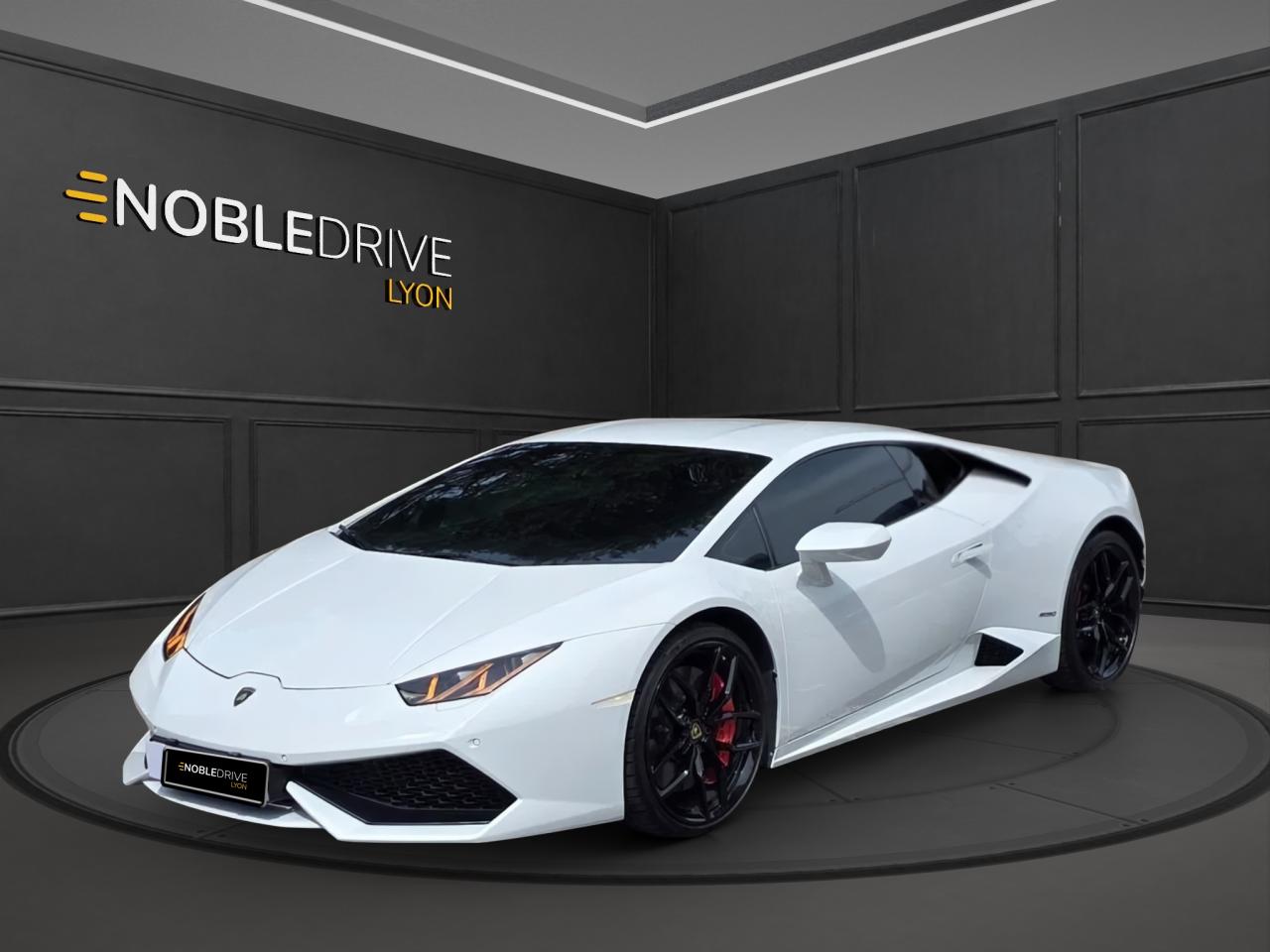 LAMBORGHINI HURACAN LP 610-4 - 33 000 km - Bianco Monocerus - LIFT - CCB - MAGNERIDE - CAMERA