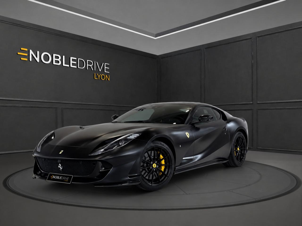 FERRARI 812 SUPERFAST V12 6.5 - 800 ch - Nero Satiné - LIFT - Carbone - Sièges Racing - ADAS