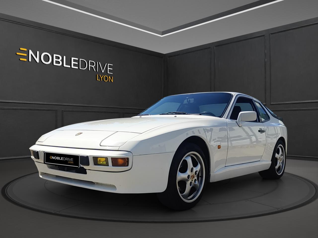 PORSCHE 944 2.7L 165ch - PHASE 2 - RESTAUREE - ENTRETIEN COMPLET PORSCHE ET SPECIALISTE