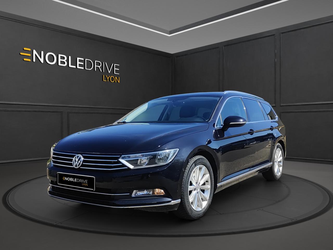 VOLKSWAGEN Passat SW 2.0 TDI - VEHICULE SUIVI ET ENTRETENU DANS LE RESEAU
