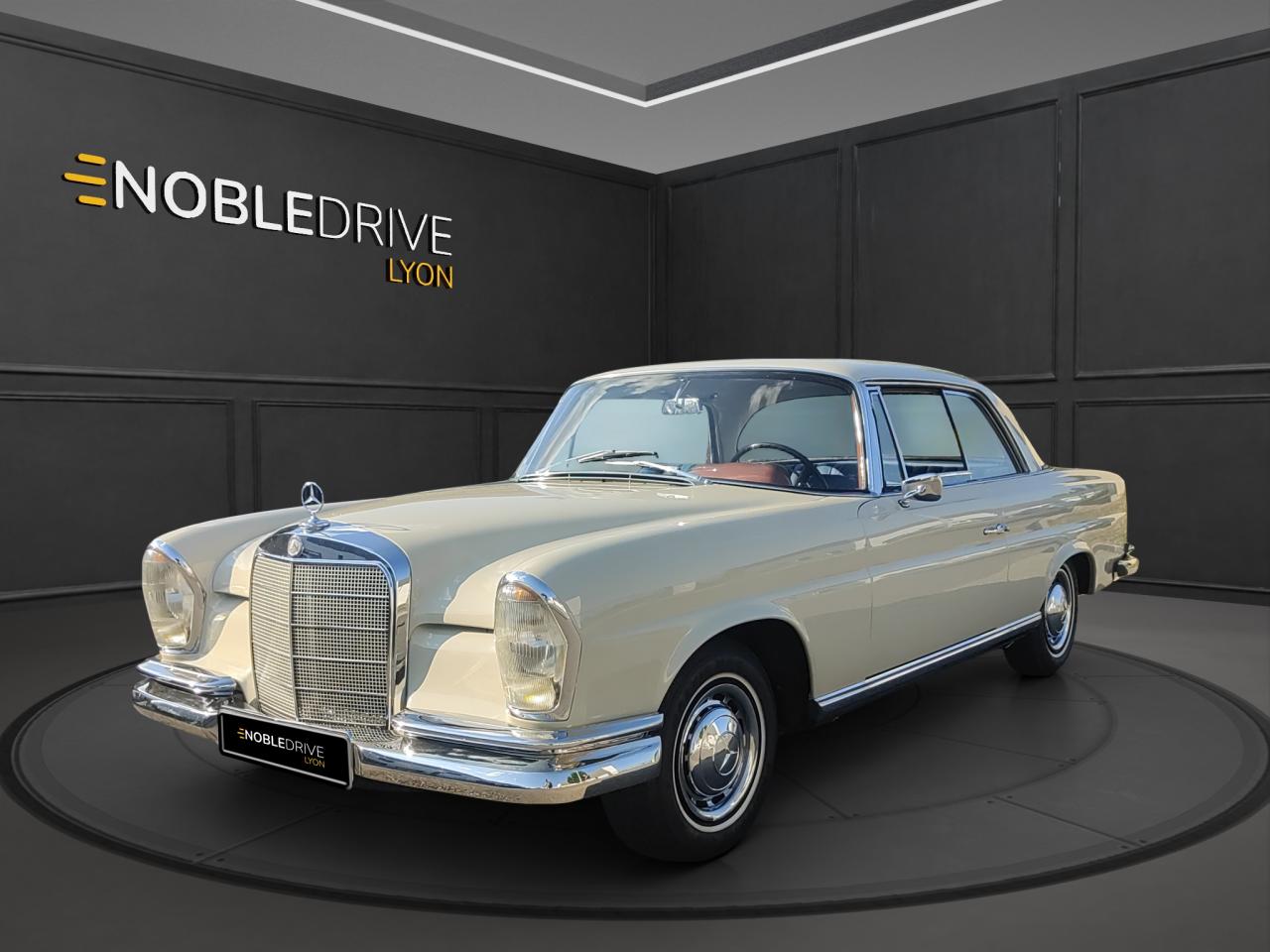 MERCEDES 220S