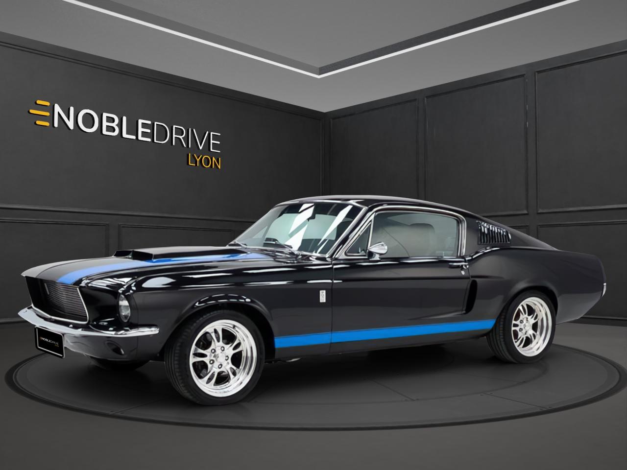 FORD MUSTANG FASTBACK